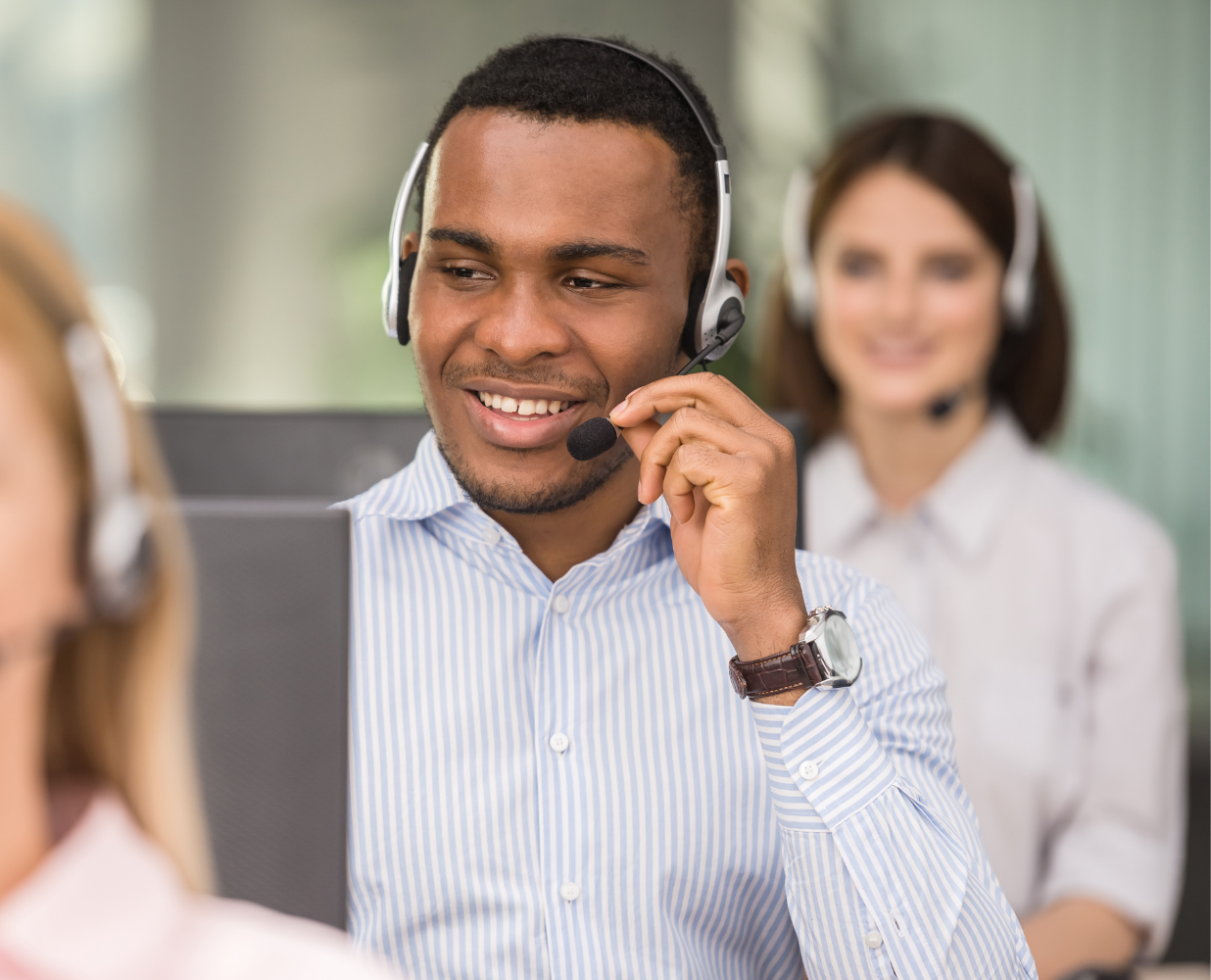 call center employees working